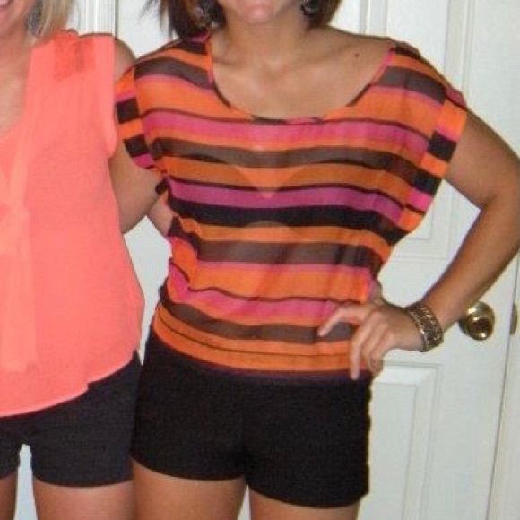 Sheer Tieable Short Sleeved Shirt - Picture 5 of 5